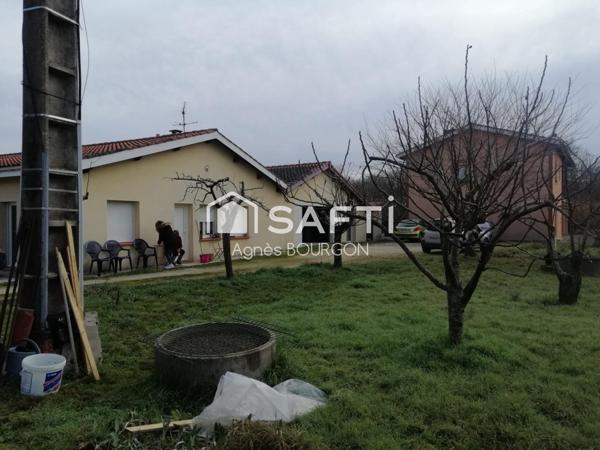 Propriété avec plusieurs logements.