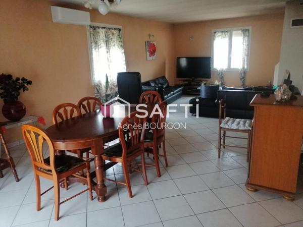 Propriété avec plusieurs logements.