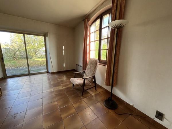 Maison à vendre |  Sauzé-Vaussais |  6 pièces | 205 m²
