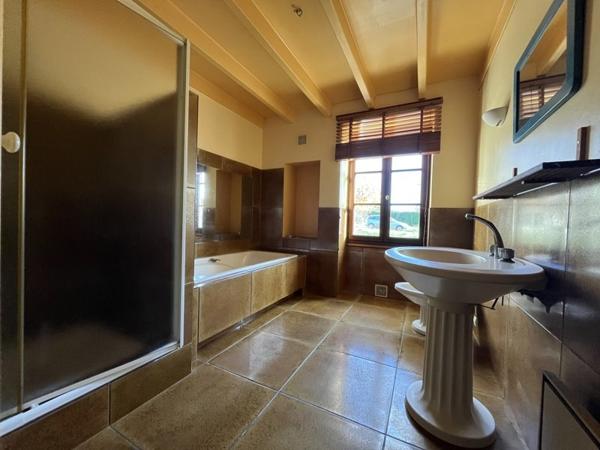 Maison à vendre |  Sauzé-Vaussais |  6 pièces | 205 m²