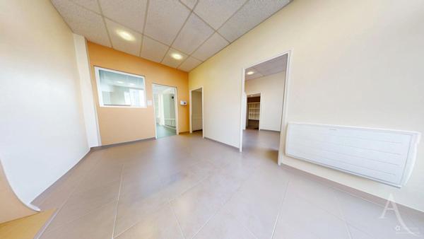 Local commercial Grenoble 6 pièce(s) 69,52 m2