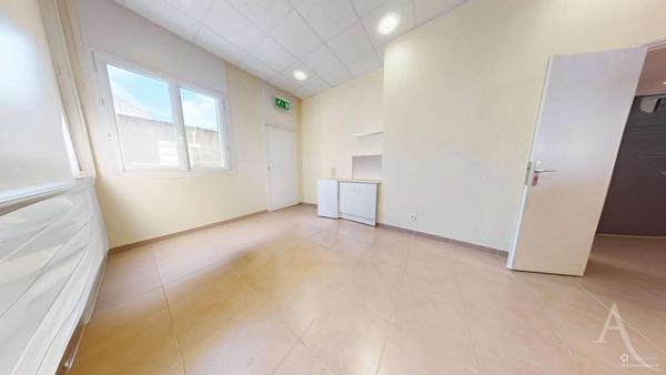 Local commercial Grenoble 6 pièce(s) 69,52 m2