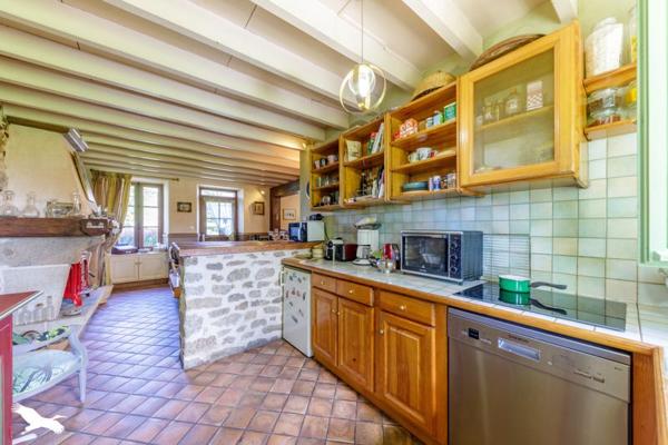 Maison à vendre |  Chamborand |  6 pièces | 131 m²