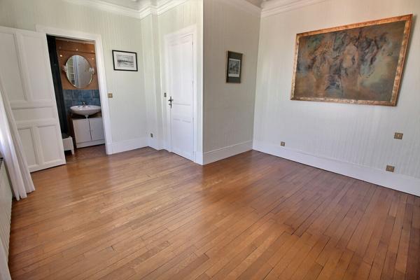 Maison de ville Choisy Le Roi 5 pièces d'environ 149.69 au sol