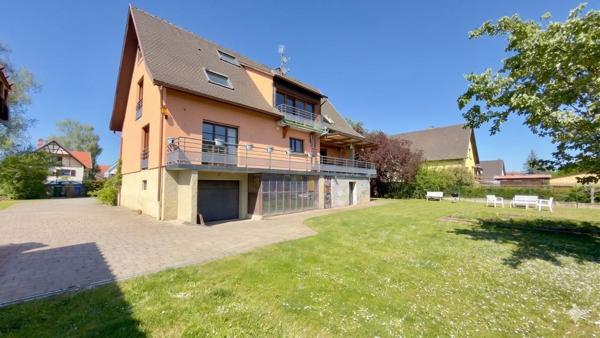 Maison individuelle 220 m²  sur  28 ARES  de terrain  Au fond d'une impasse