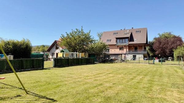 Maison individuelle 220 m²  sur  28 ARES  de terrain  Au fond d'une impasse