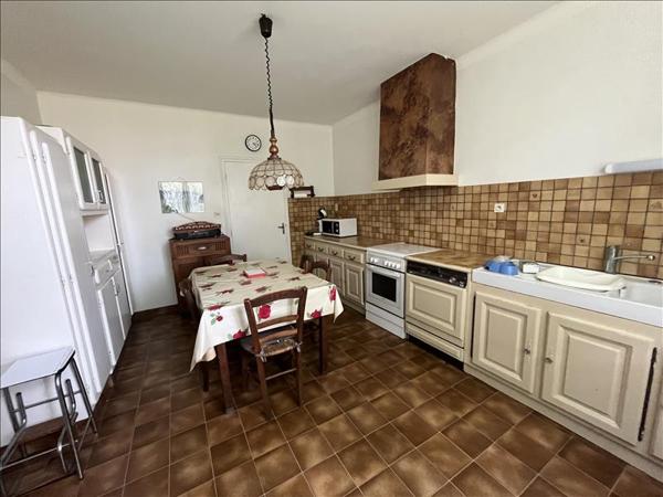 Maison à vendre |  Anglars-Saint-Félix |  6 pièces | 137 m²