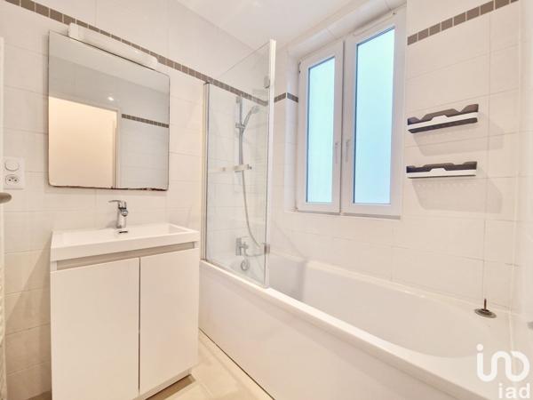Appartement 2 pièces de 46 m² à Paris (75020)