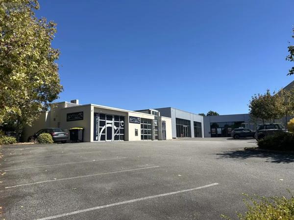 Achat - Fonds et/ou murs commerciaux Laval 53000 600 m 2