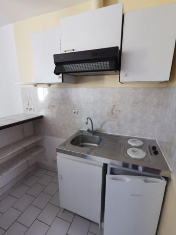 A LOUER A LA FLECHE T2 LIBRE DE SUITE