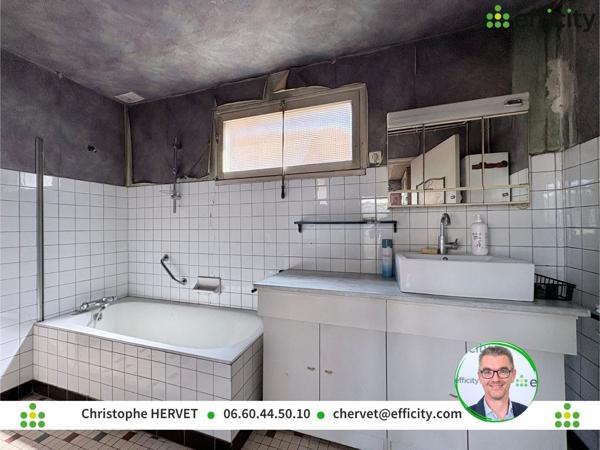 Maison
         4 pièces
        - 87 m²