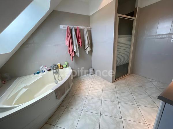 PAVILLON SUR SOUS SOL 6 CHAMBRES, HABITABLE PLAIN PIED