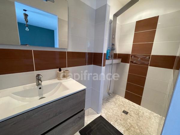 PAVILLON SUR SOUS SOL 6 CHAMBRES, HABITABLE PLAIN PIED
