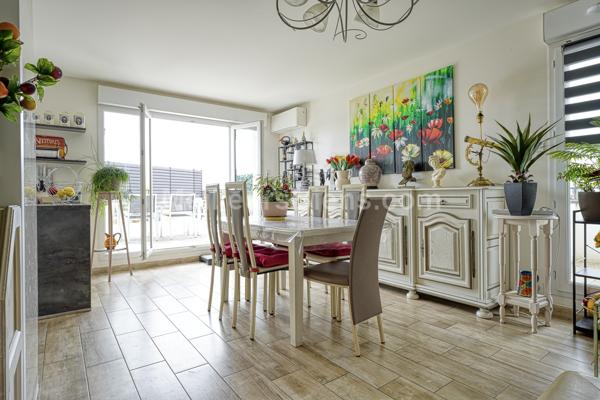 APPARTEMENT SPATIEUX TOIT TERRASSE + BOX FERME