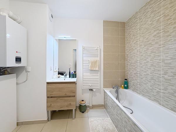 Saint-Maurice-de-Beynost (01700) T3 de 57,60 m² livré Mars 2025 en Rez de jardin, garage fermé et stationnement extérieur