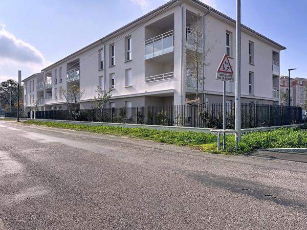 Saint-Maurice-de-Beynost (01700) T3 de 57,60 m² livré Mars 2025 en Rez de jardin, garage fermé et stationnement extérieur