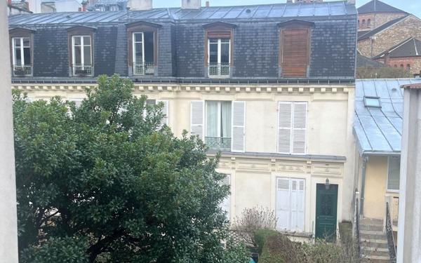 Appartement à vendre    1 pièce • 27,82 m2 Vincennes