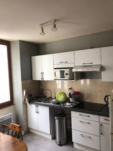 A LOUER TIERCE Appt T2 au 1er étage de 30 m2