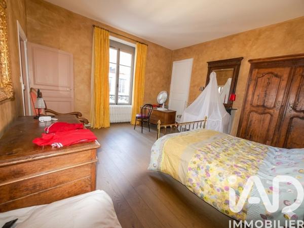 Maison à vendre 10 pièces 228 m² Gouzon