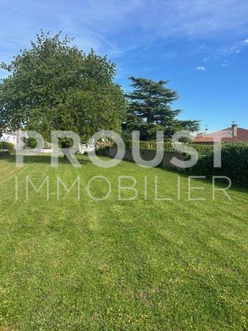 En exclusivité NIORT A vendre terrain de 1200 m² environ