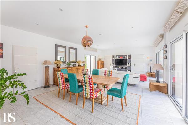 Maison à vendre 945 000 € Saint-Avertin 7 p 247 m² DPE A