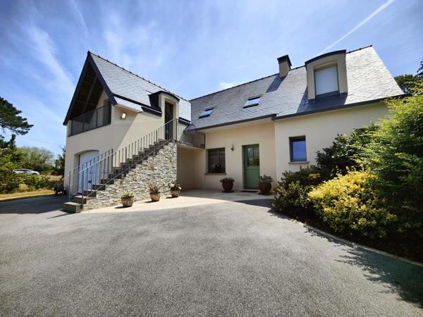 Maison 472 500 € Kerlaz 5 p 143 m² DPE C