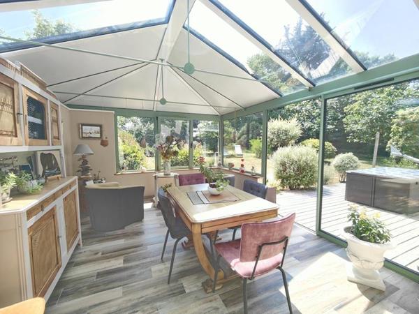 Maison 472 500 € Kerlaz 5 p 143 m² DPE C