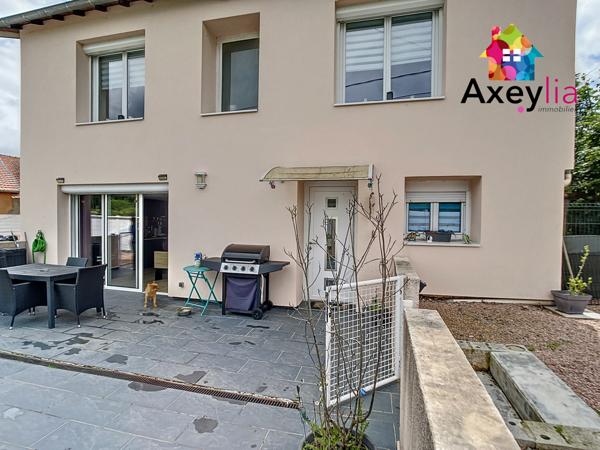 A VENDRE - RIORGES - MAISON ENTIÈREMENT RÉNOVÉE AVEC 4 CHAMBRES ET TERRAIN