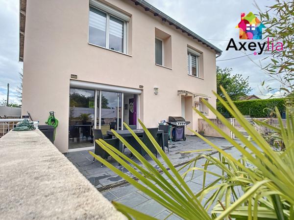 A VENDRE - RIORGES - MAISON ENTIÈREMENT RÉNOVÉE AVEC 4 CHAMBRES ET TERRAIN