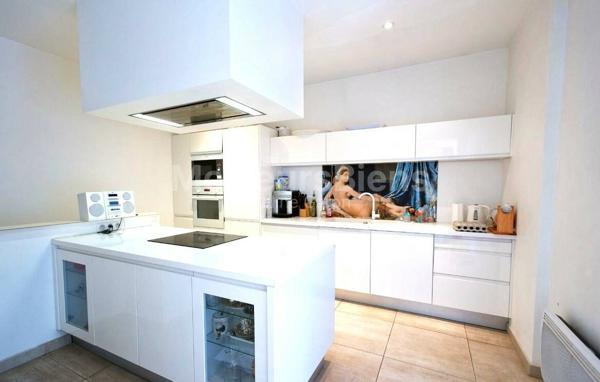 Magnifique maison de ville en rue piétonne