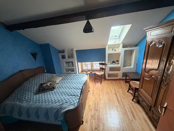Maison 14 pièce(s) 328 m2