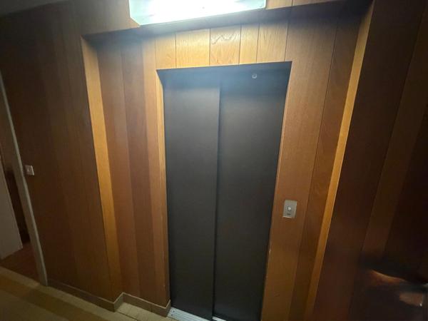 Maison 14 pièce(s) 328 m2