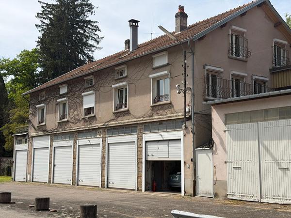 Maison 14 pièce(s) 328 m2