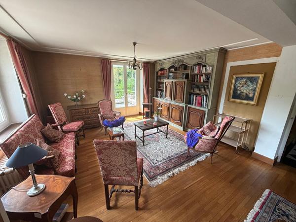 Maison 14 pièce(s) 328 m2