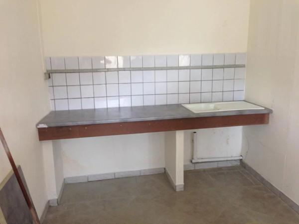 Vente                                                      Immeuble
                        
                     10 pièces                      165 m2                     à Fort-de-France