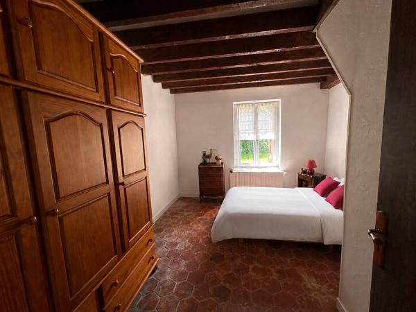 CHARMANTE MAISON DE CAMPAGNE, BEAU POTENTIEL, JARDIN ARBORE