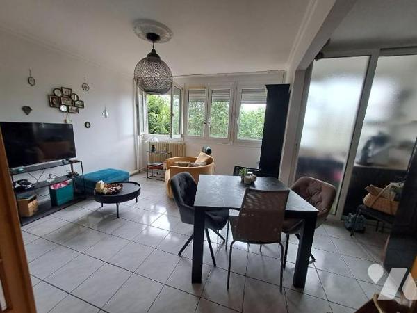 NOUVEAUTÉ - TRENTE CINQ NOTAIRES
Appartement 4 pièces - Quartier Bréquigny
Idéalement situé d...