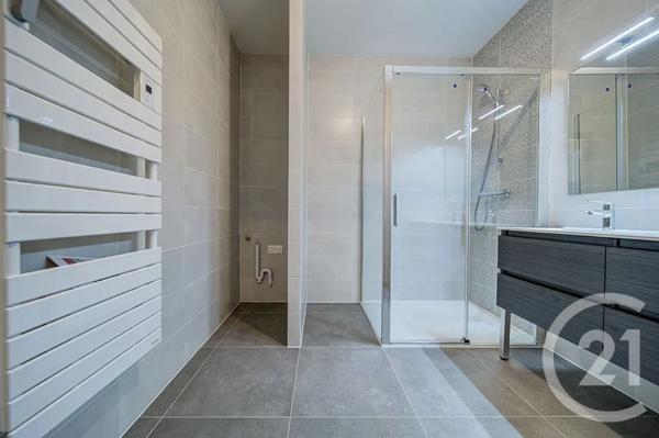 Appartement F3 à vendre  3 pièces - 69 m 2   METZ  - 57