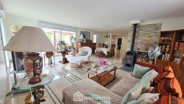 Maison 230 m² à Milly-la-Forêt 91490