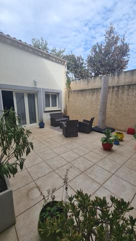 Lavérune (34880) Laverune Maison de ville+garage +T2. Un petit havre de paix