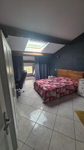 Lavérune (34880) Laverune Maison de ville+garage +T2. Un petit havre de paix