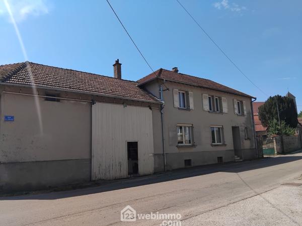 Maison de village 145 m² à Les Hauts-de-Chée 55000