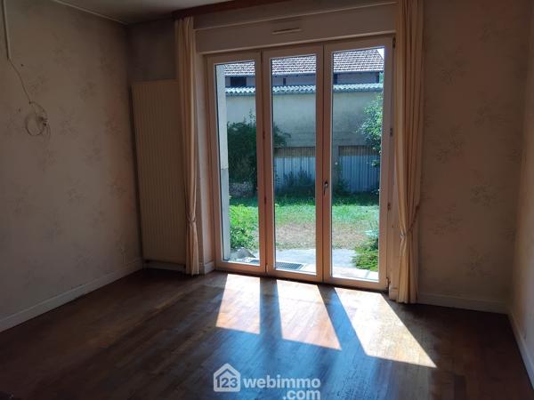 Maison de village 145 m² à Les Hauts-de-Chée 55000