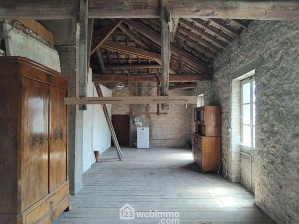 Maison de village 145 m² à Les Hauts-de-Chée 55000