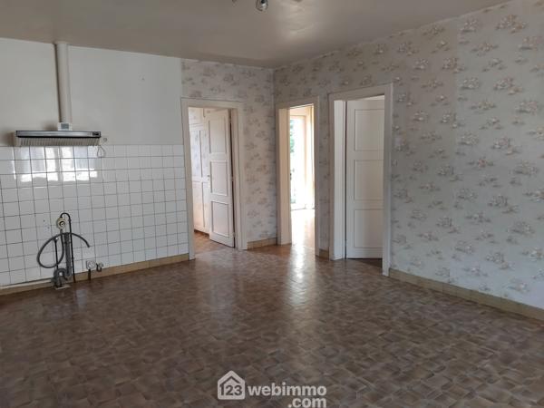Maison de village 145 m² à Les Hauts-de-Chée 55000