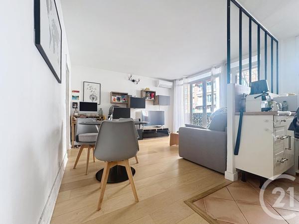 Appartement F2 à vendre  2 pièces - 40,78 m2 PARIS - 75011