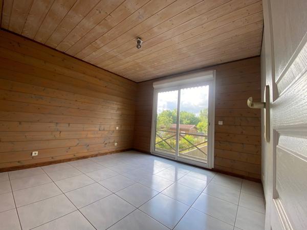 GUJAN - LA HUME ! Maison 5P de 146 m2, parcelle de 1560 m2 !