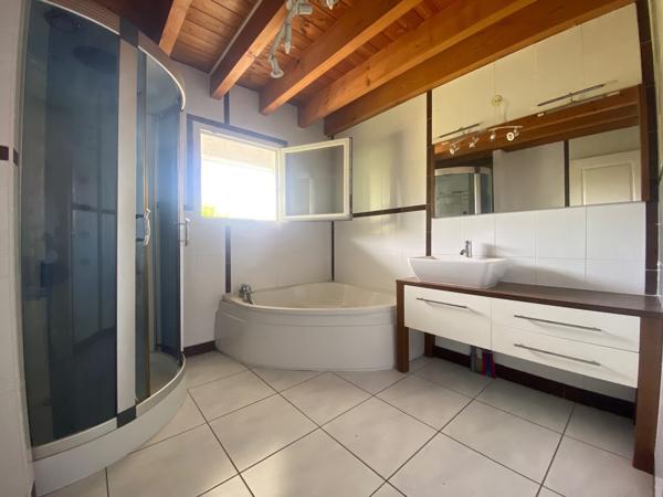 GUJAN - LA HUME ! Maison 5P de 146 m2, parcelle de 1560 m2 !