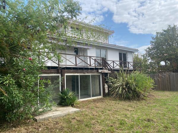 GUJAN - LA HUME ! Maison 5P de 146 m2, parcelle de 1560 m2 !