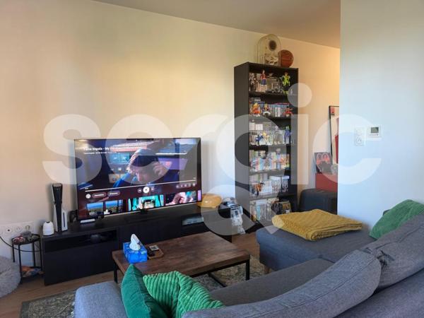 Location 2 Pieces 40 60200 Compiegne 43 0923 01 0006